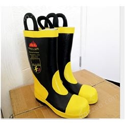 17新款轻量化消防靴 灭火救援雨鞋黄色胶靴防砸高筒水鞋