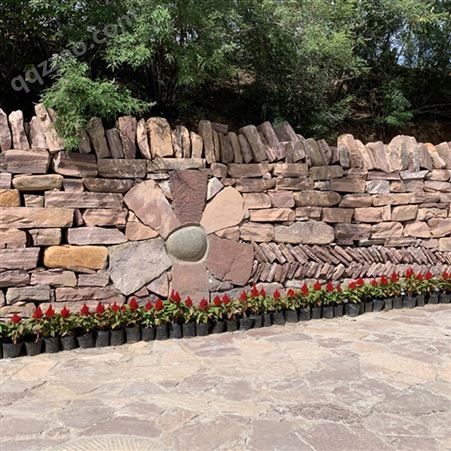 巧石匠石材 景观墙砌墙毛石 红色干砌挡土墙片石 红砂岩铺地石板